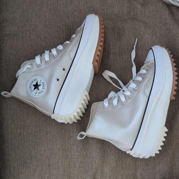 UNIQUE Rose Metallic Shoes - Picture 4 of 4